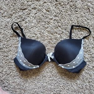 Victoria's Secret Fabulous Push-Up Plunge …